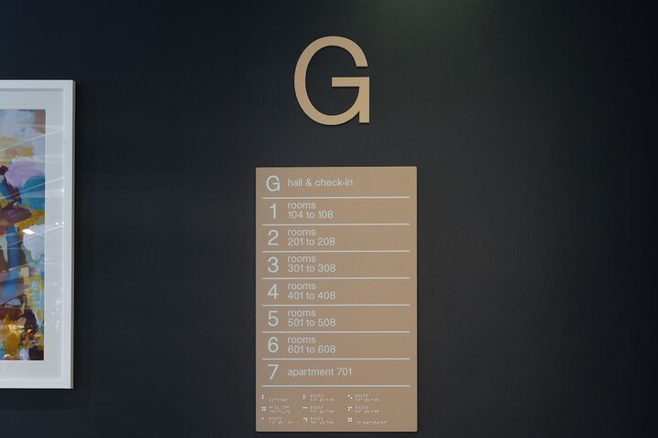 Ballroom/Hall 38 of 47