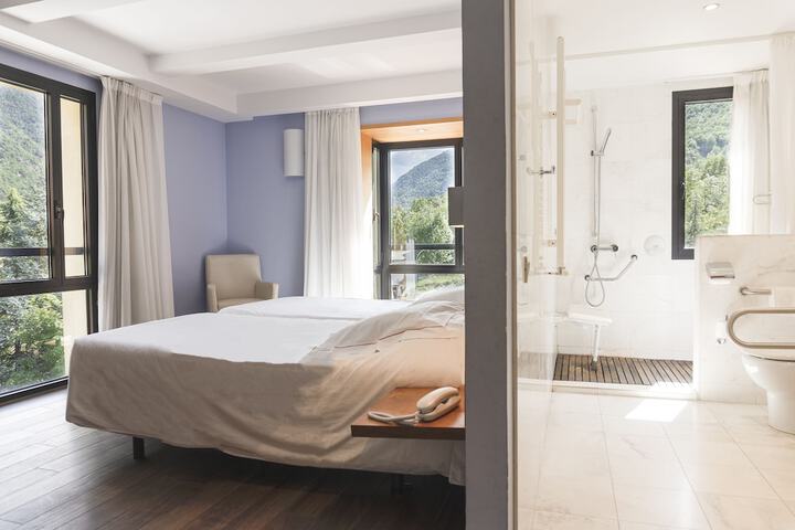 Room 48 of 91