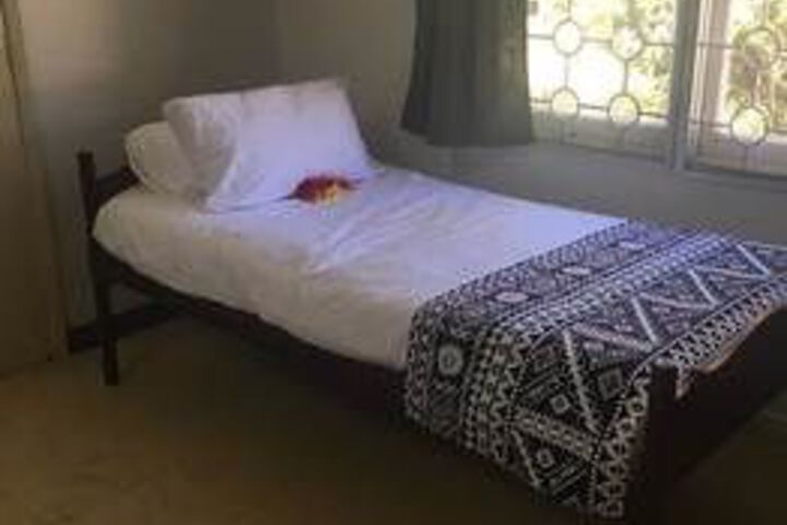 Room 7 of 13