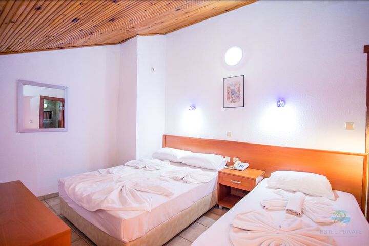 Room 8 of 49