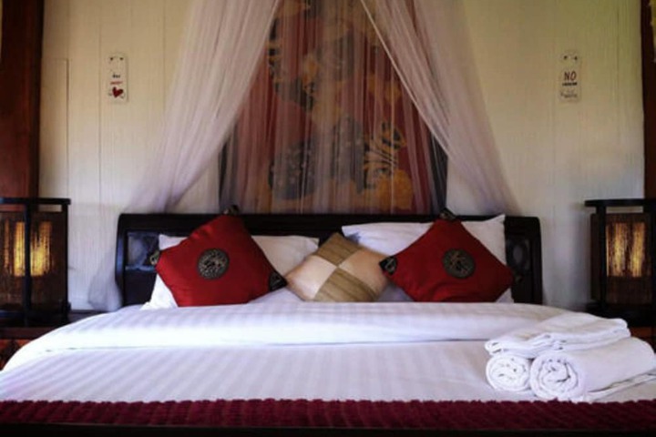 Room 16 of 72