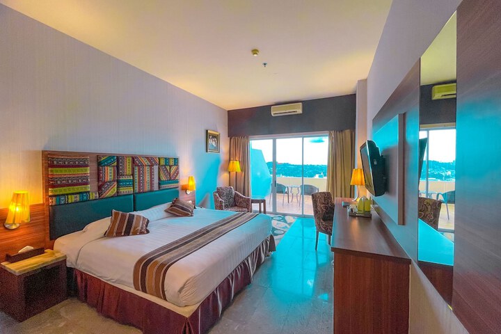 Room 15 of 51