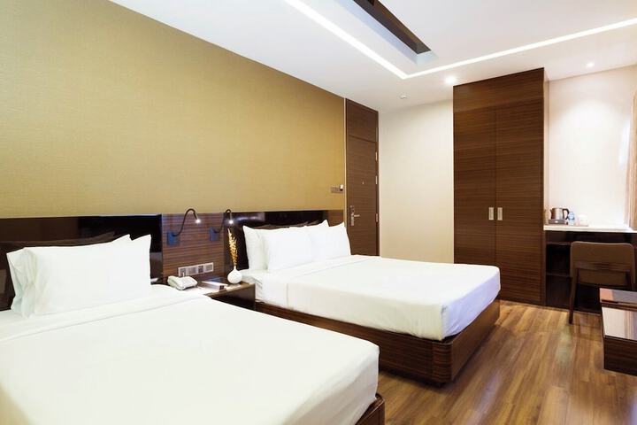 Room 13 of 62