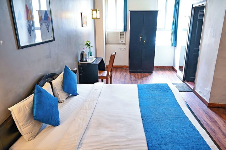Room 42 of 120