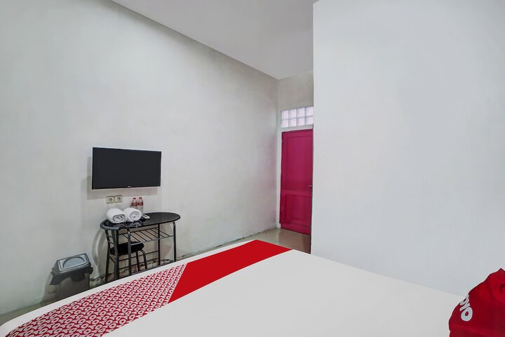 Room 12 of 26