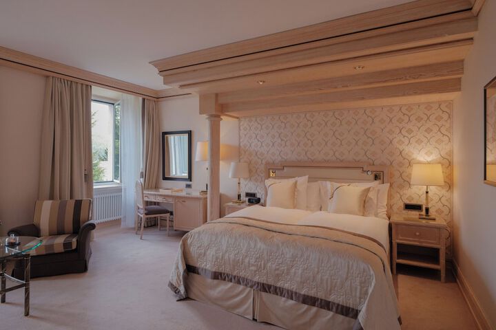 Room 64 of 208
