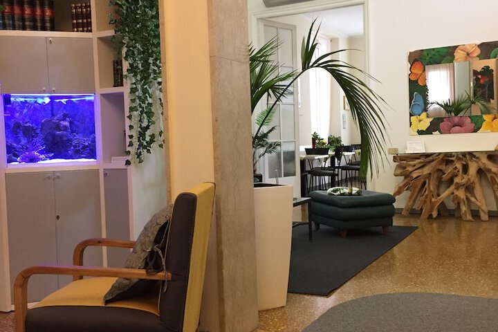 Entrance & Lobby