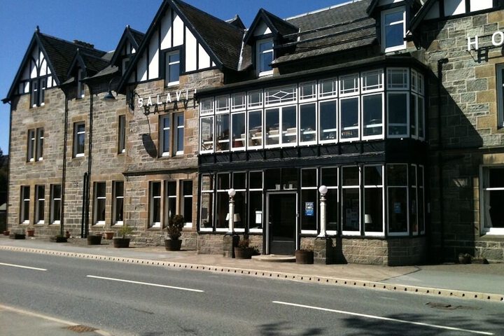 The Balavil Hotel Newtonmore - Restaurant Bars & Swimming Pool