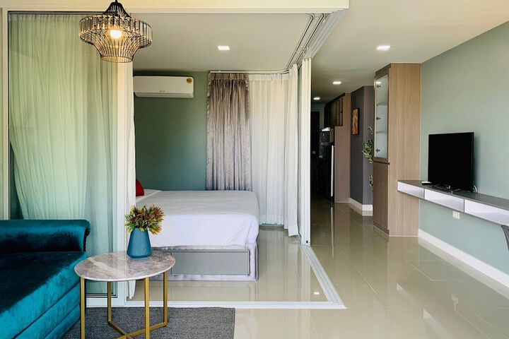 Room 15 of 164
