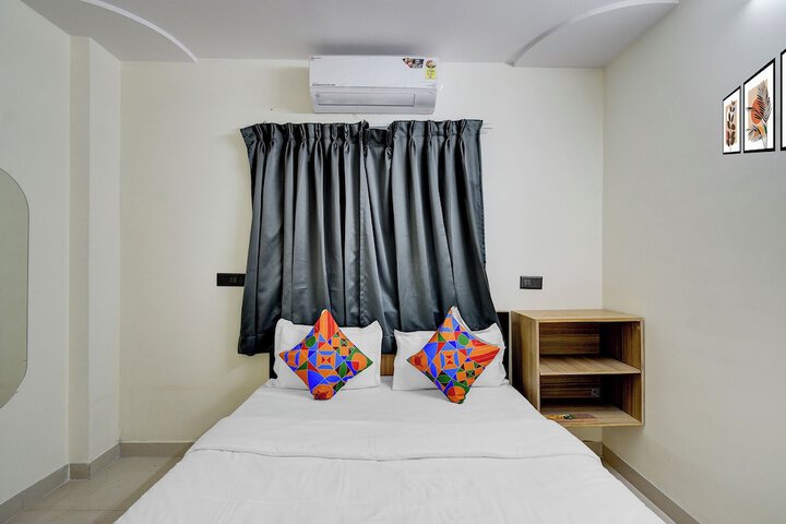 Room 8 of 24
