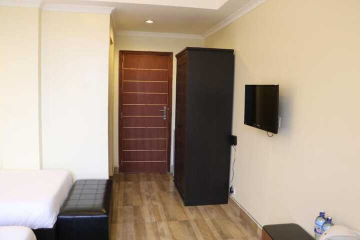 Room 14 of 26