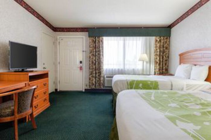 Room 14 of 26