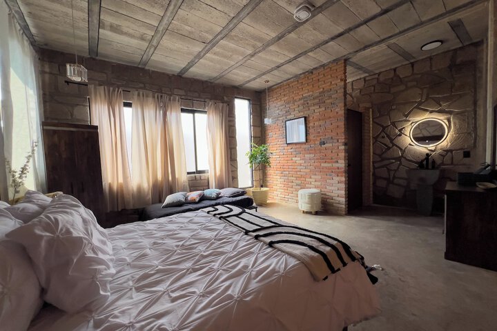 Room 19 of 69