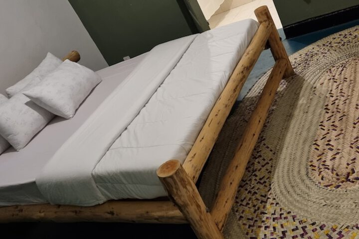Room 5 of 33