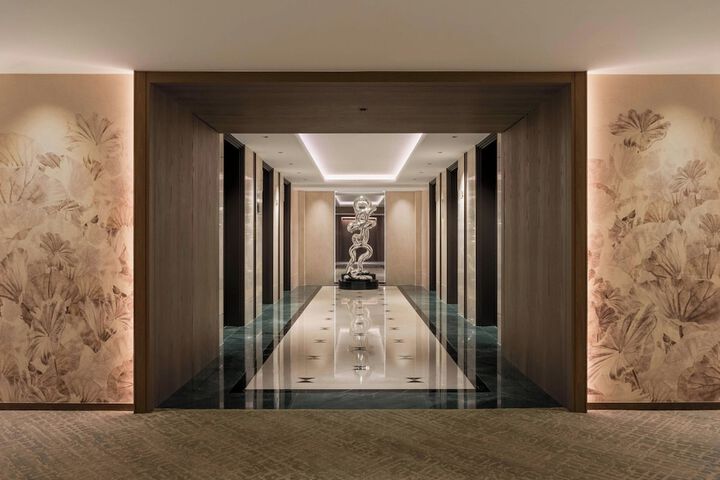Hotel Interior 6 of 103