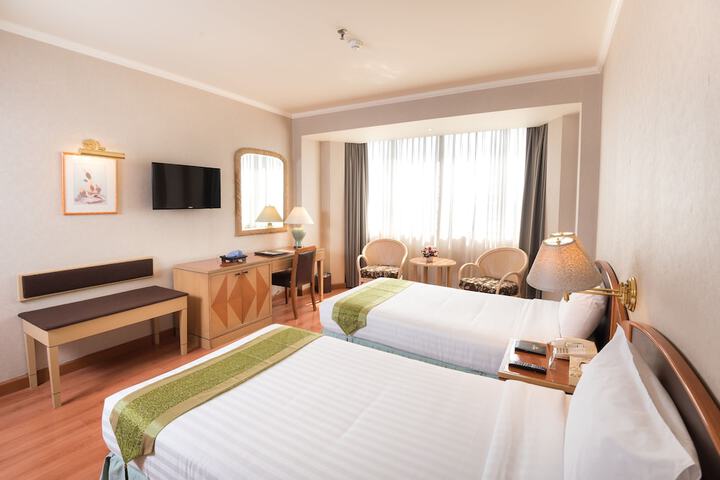 Room 14 of 87