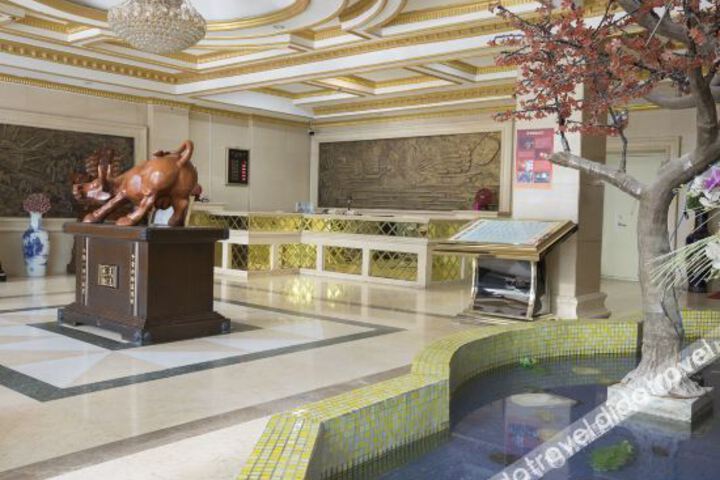 Hotel Interior 10 of 28
