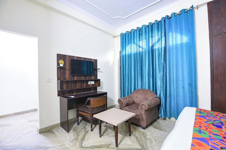 Room 16 of 29