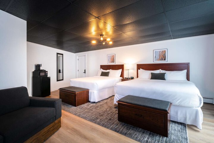 Room 10 of 40