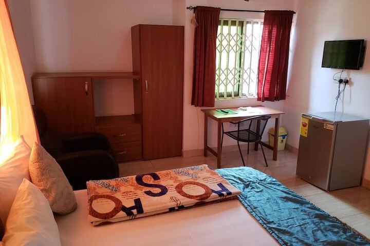 Room 6 of 27