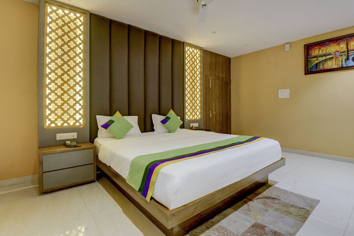 Room 29 of 53