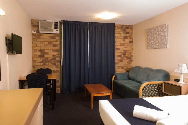Room 7 of 36