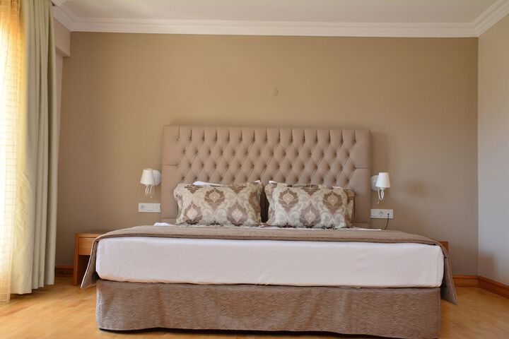 Room 14 of 135