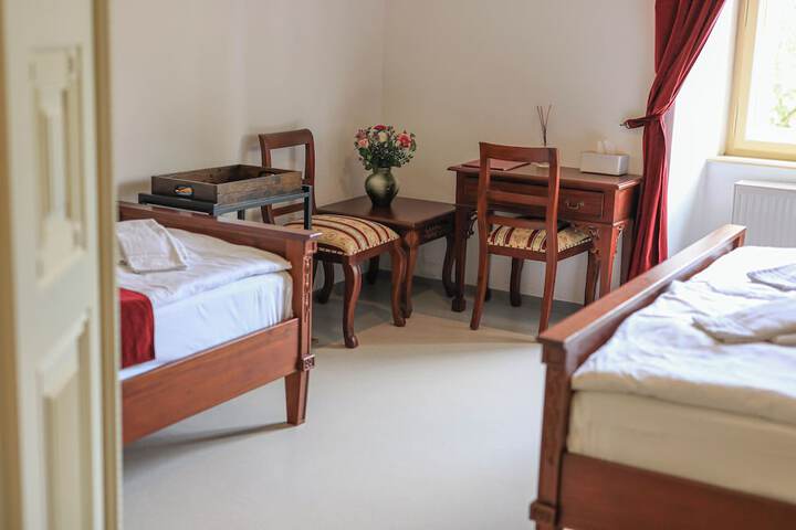 Room 5 of 29