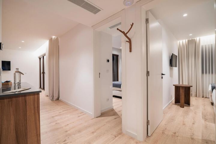 Room 30 of 52