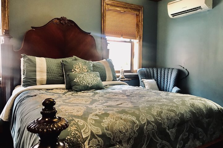 Room 57 of 95
