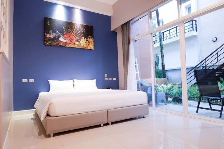 Room 26 of 109