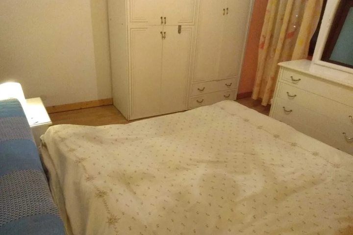 Room 3 of 14