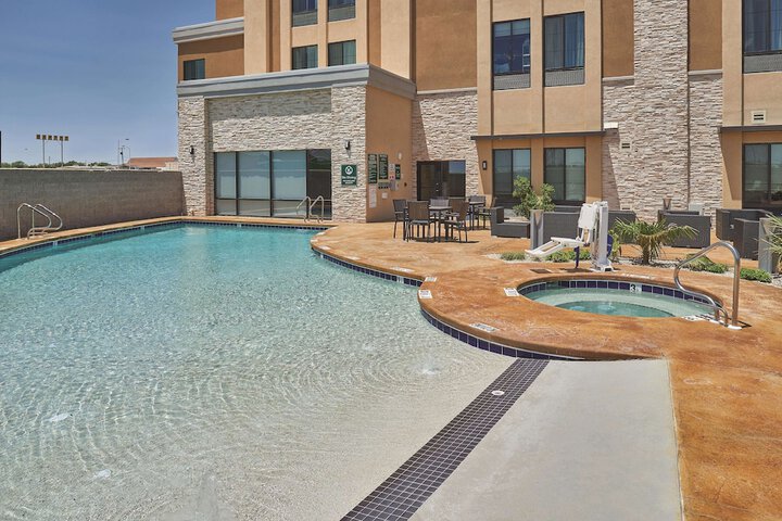 Pool 24 of 45