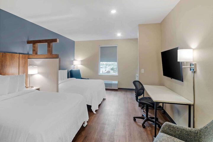 Room 33 of 61