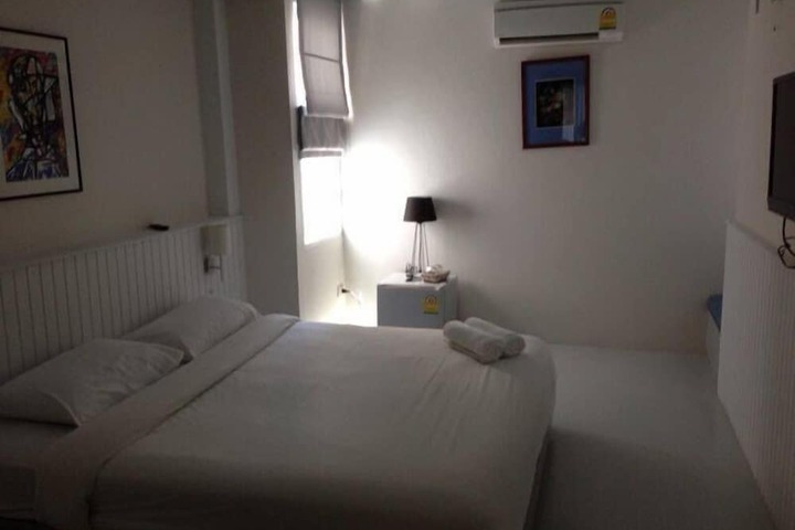 Room 2 of 54