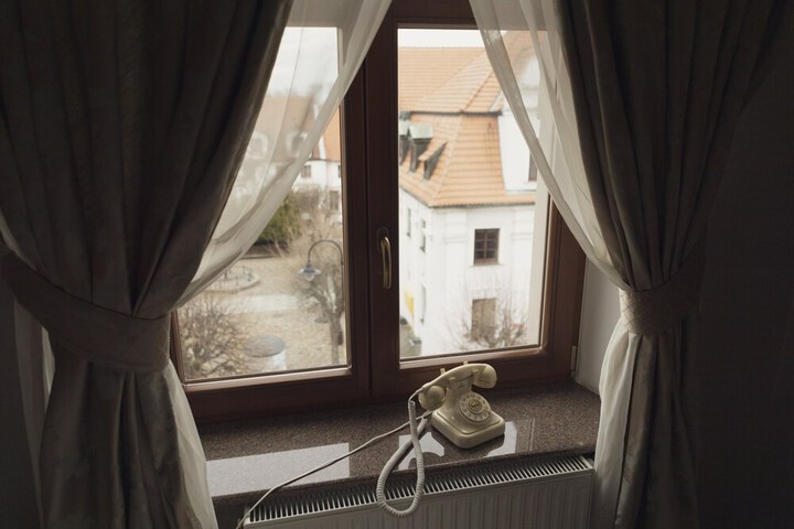 Room 7 of 33