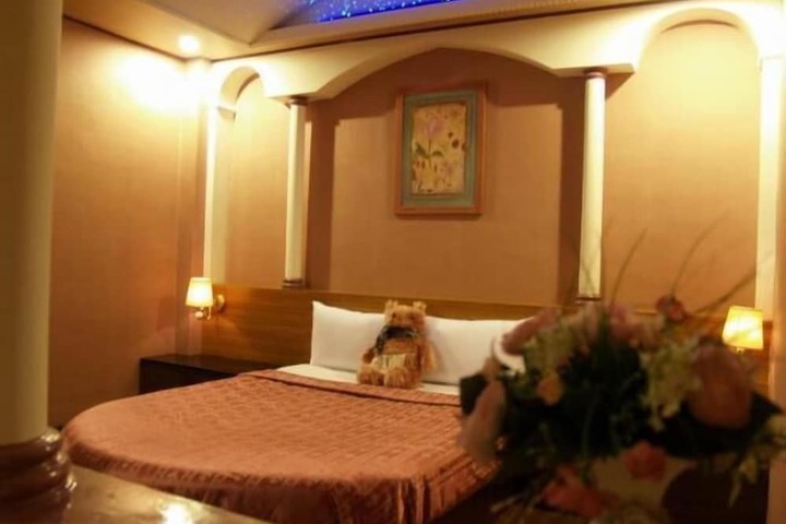 Room 6 of 46