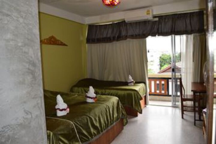 Room 18 of 40