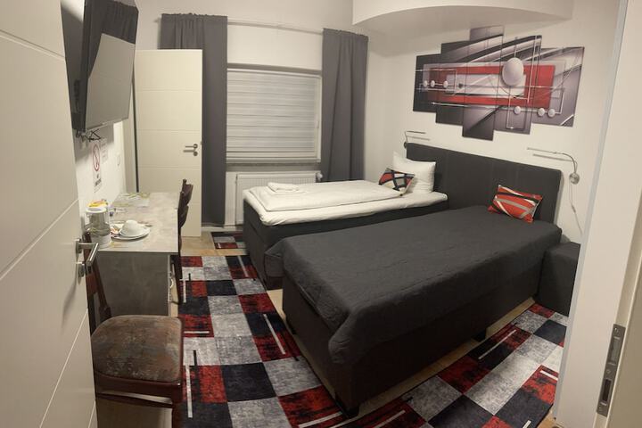 Room 13 of 41