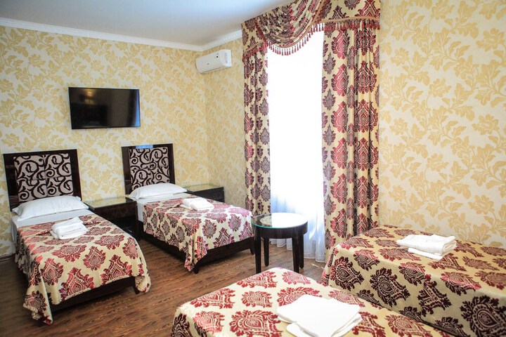 Room 26 of 63