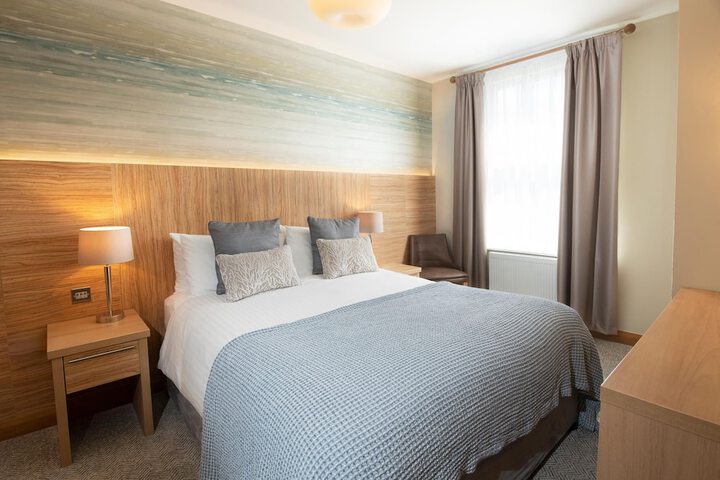 Room 3 of 75