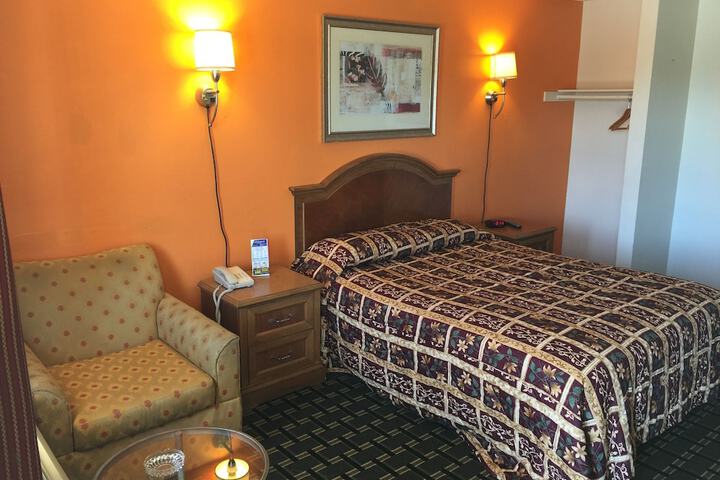 2 Queen Beds (14 of 22)