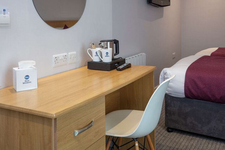 Room 50 of 102