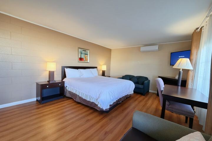 Room 18 of 43