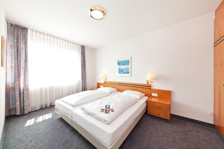 Room 12 of 60