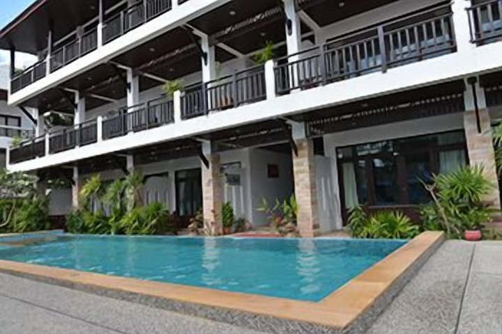 Pool Hotel