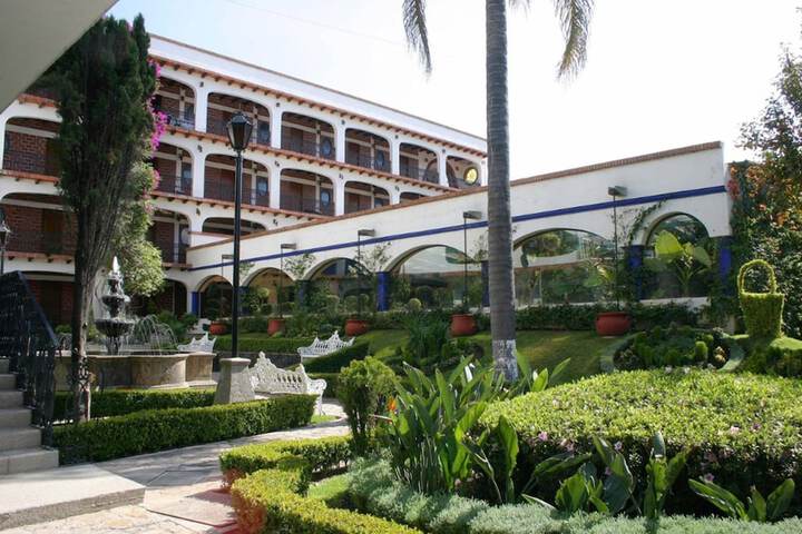 Hotel Exterior 38 of 41