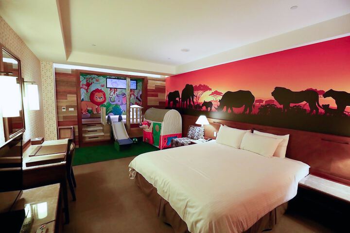 Room 19 of 123