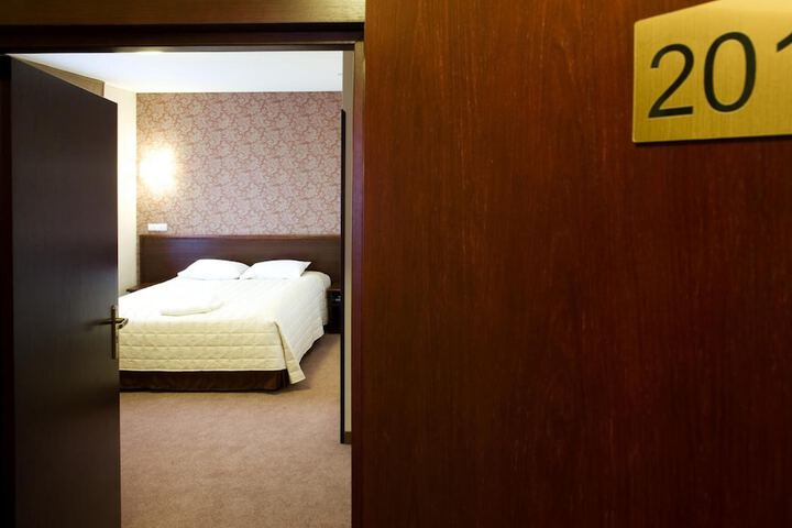 Room 17 of 55