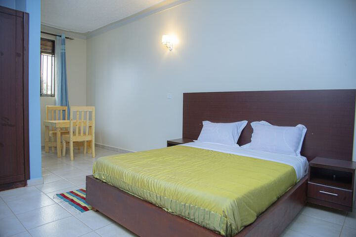 Room 3 of 9